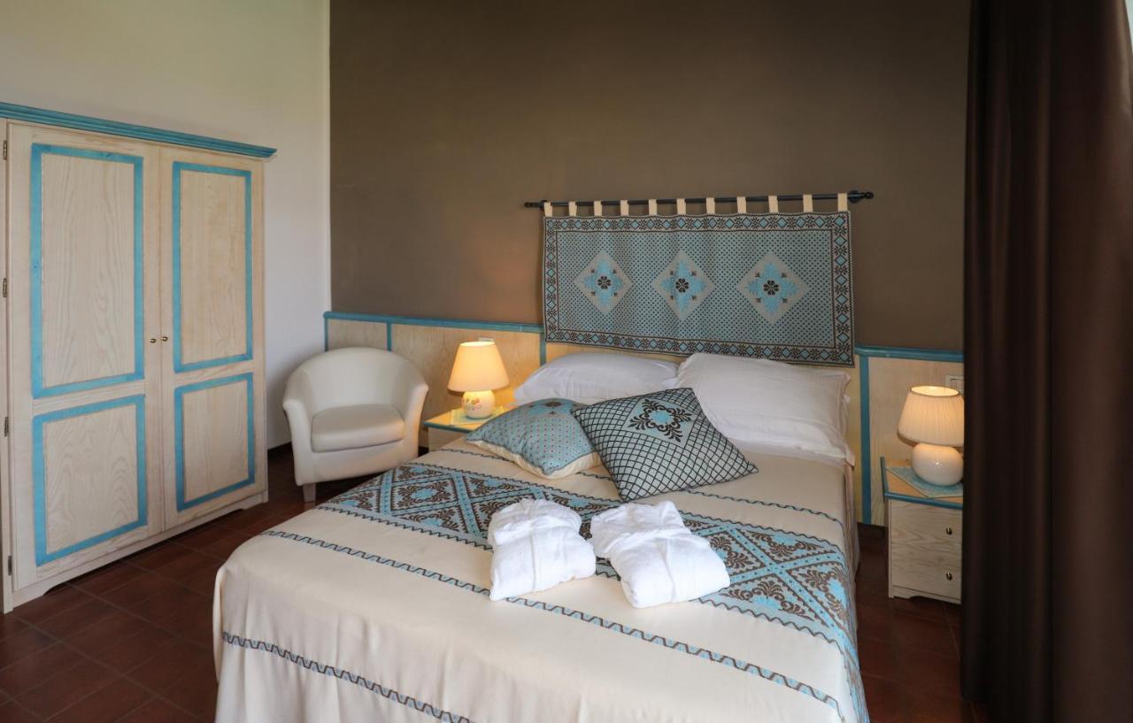 Il Borgo Bagabaga - Exclusive Country Retreat Hotel กัสเตลซาร์โด ภายนอก รูปภาพ